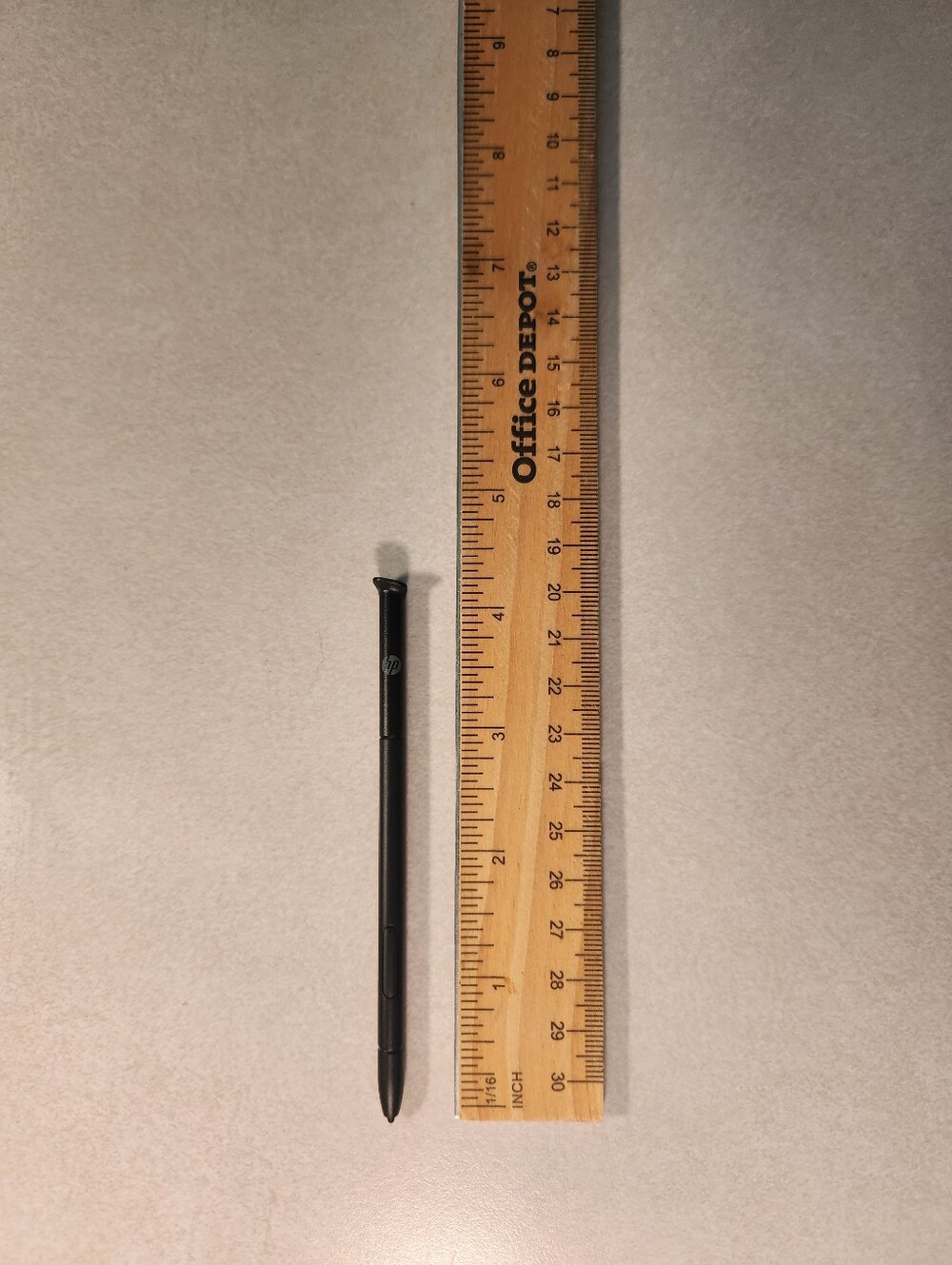 HP Black Precision Stylus with Side Button - Picture 2 of 3